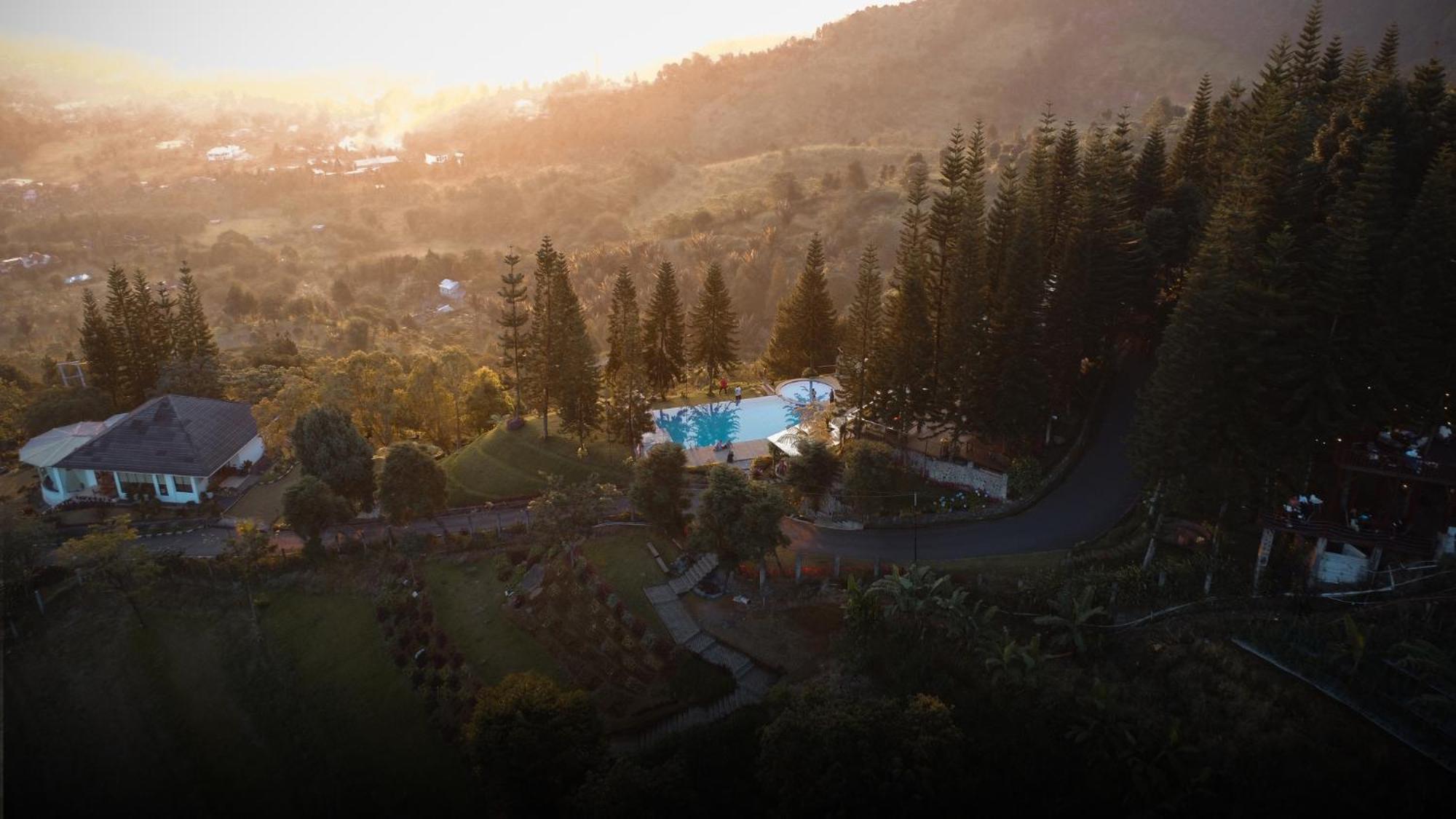 Damar Langit Resort ซิซารัว ภายนอก รูปภาพ